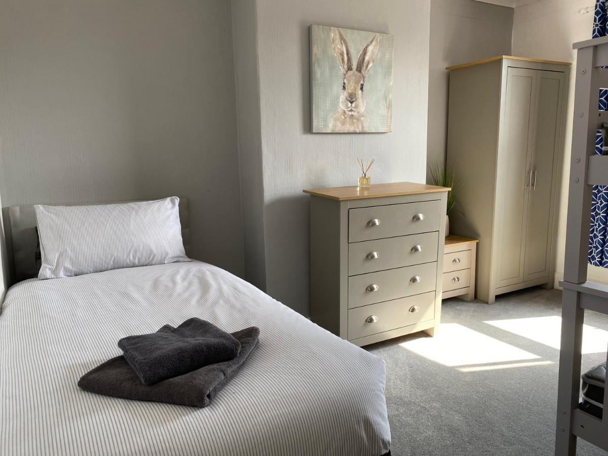 Ivy Coastal Cottage 캐이스터 온 씨 외부 사진